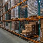Аутсорсинг склада и логистики: что передают оператору и как его выбрать
